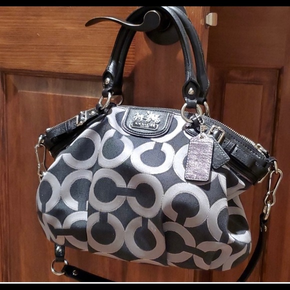 COACH NWOT 18608 GUNMETAL BLACK MADISON SIGNATURE LUREX OP ART SOPHIA MS… - Picture 11 of 11